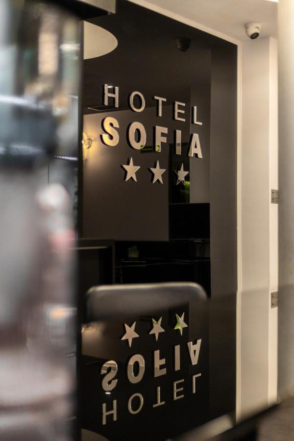Hotel Sofia By The Railway Station Vratislav Exteriér fotografie